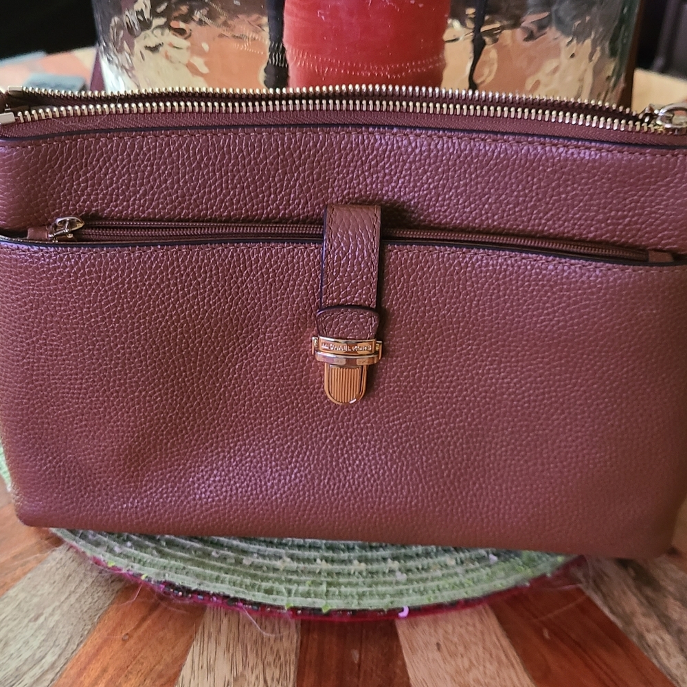 Michael Kors Mercer Crossbody